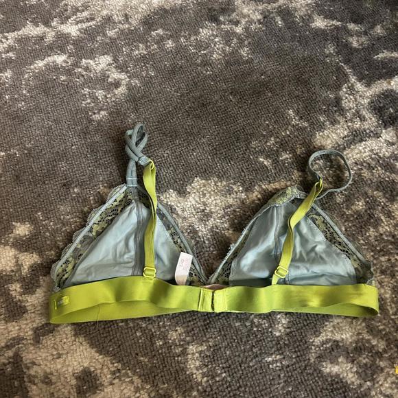 Pink by Victoria Secret Mint and Light Green Lace Triangle Bralette Large - Picture 2 of 4